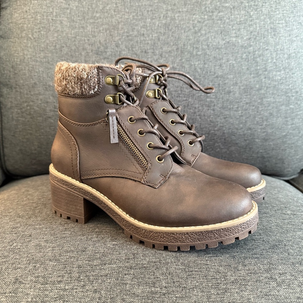 Cliffs by White Mountain Women’s Heeled Boots - Size 7.5